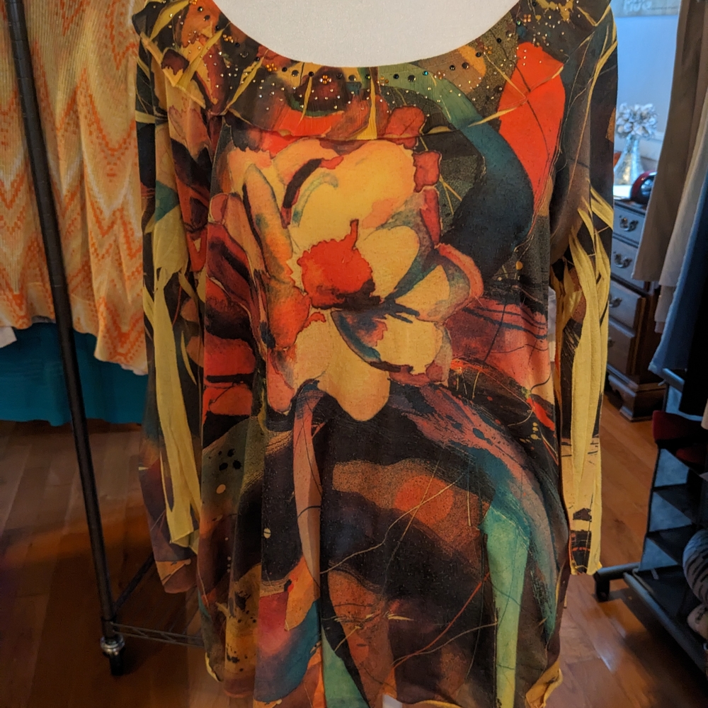 B.L.E.U. Multicolor Floral Abstract Blouse